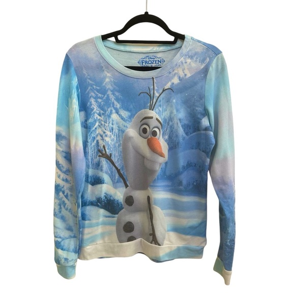 Disney Tops - Disney Frozen Olaf Winter Scene Pullover Top in Women’s Medium